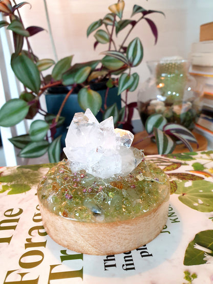 Apophyllite Crystal Lamp