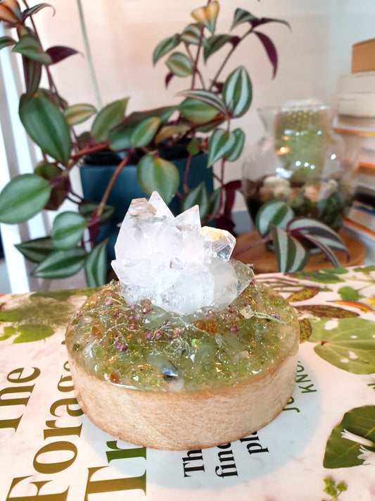 Apophyllite Crystal Lamp