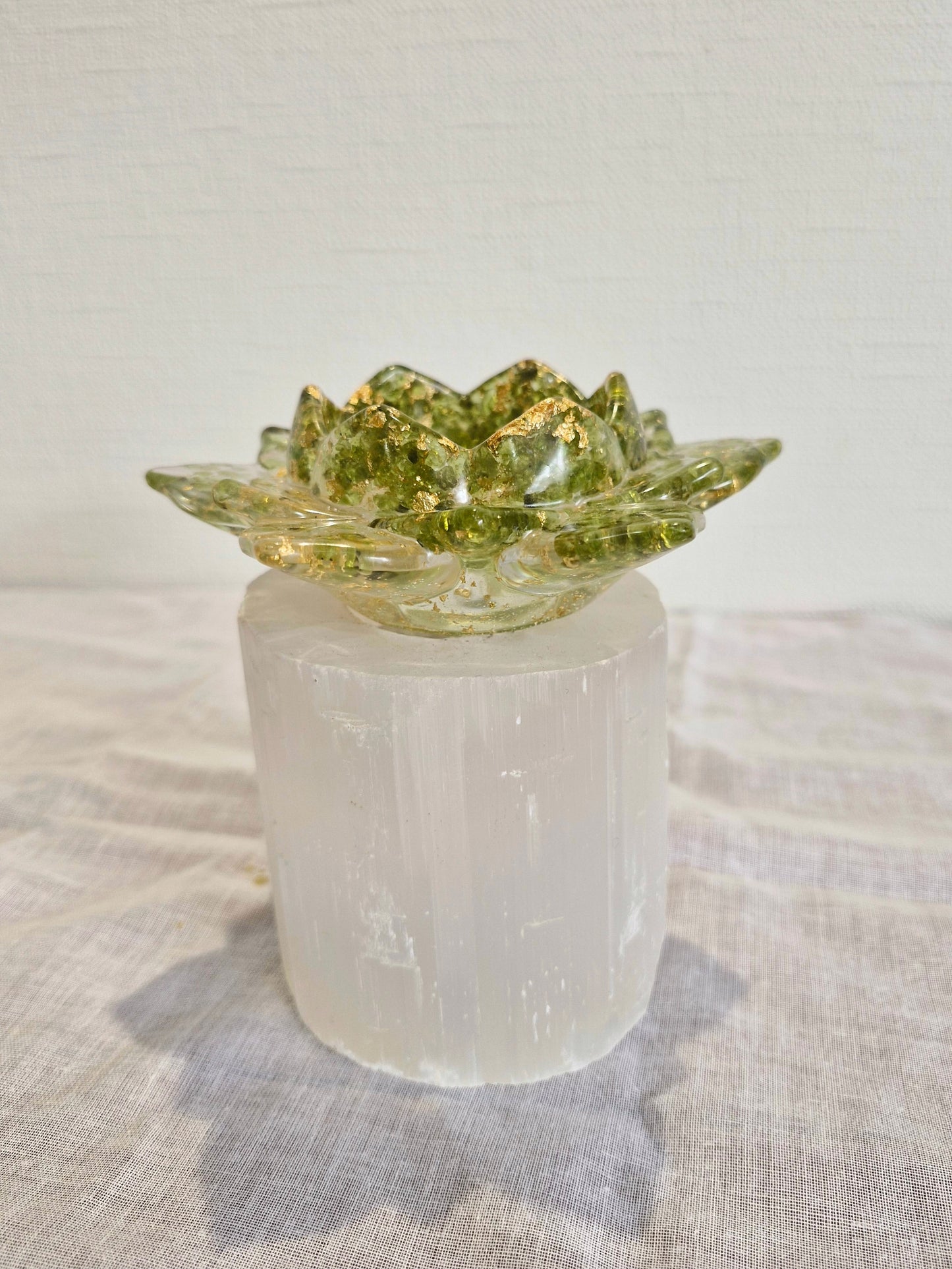 Peridot - Lotus Crystal Candle holder