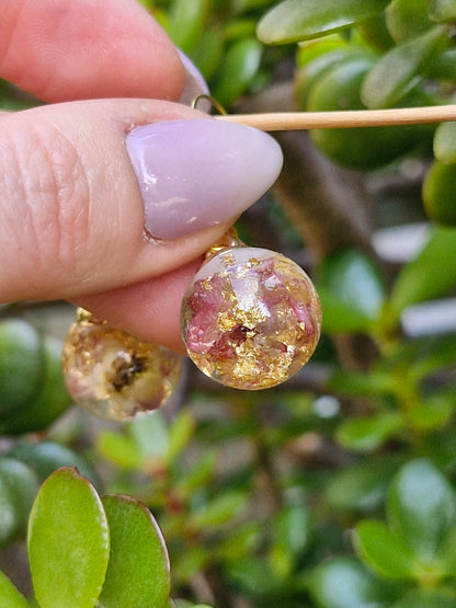 Natural Floral Earrings with gold