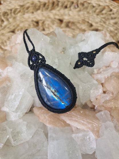 Stunning Blue Labradorite Pendant