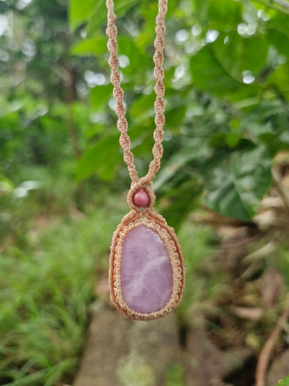 Kunzite and Rhodonite - healing the heart