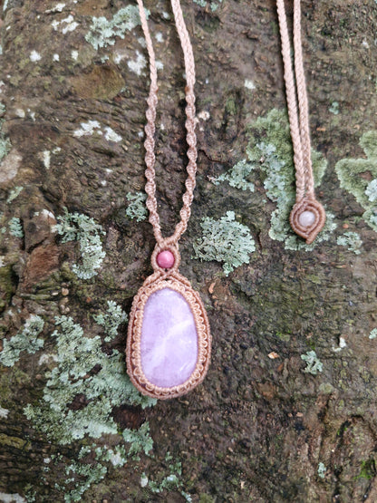 Kunzite and Rhodonite - healing the heart